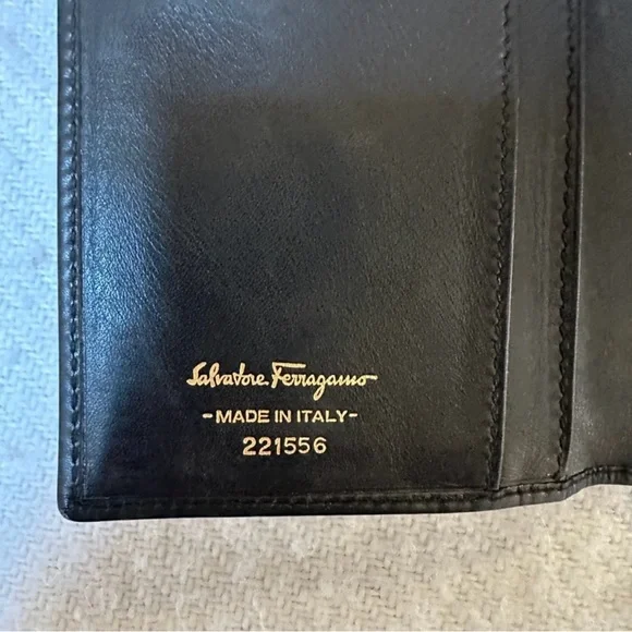 Salvatore Ferragamo Gancini Leather Wallet - Picture 5 of 7